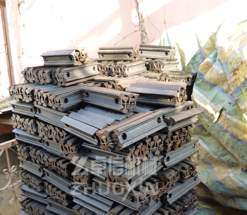 刮板輸送機配件實物圖3