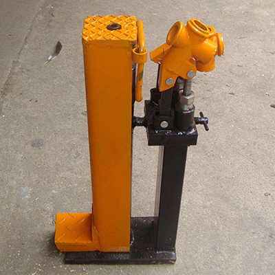 液壓起道機(jī)實(shí)物圖3